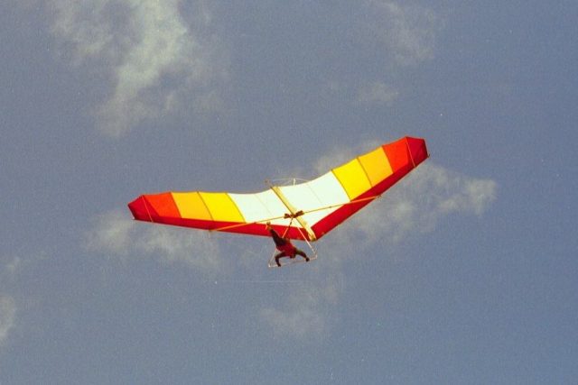 003345